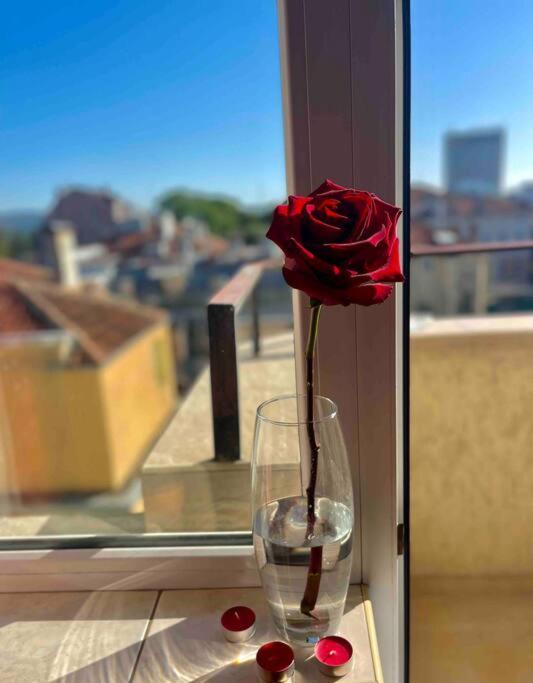 Beachfront Gem In Varna Center Екстериор снимка