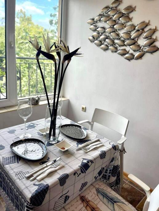 Beachfront Gem In Varna Center Екстериор снимка