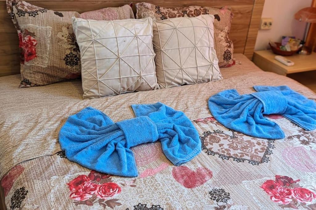 Beachfront Gem In Varna Center Екстериор снимка